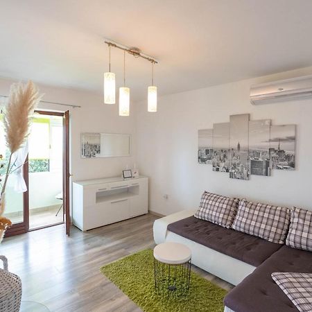 Apartman Doris Ловран Экстерьер фото