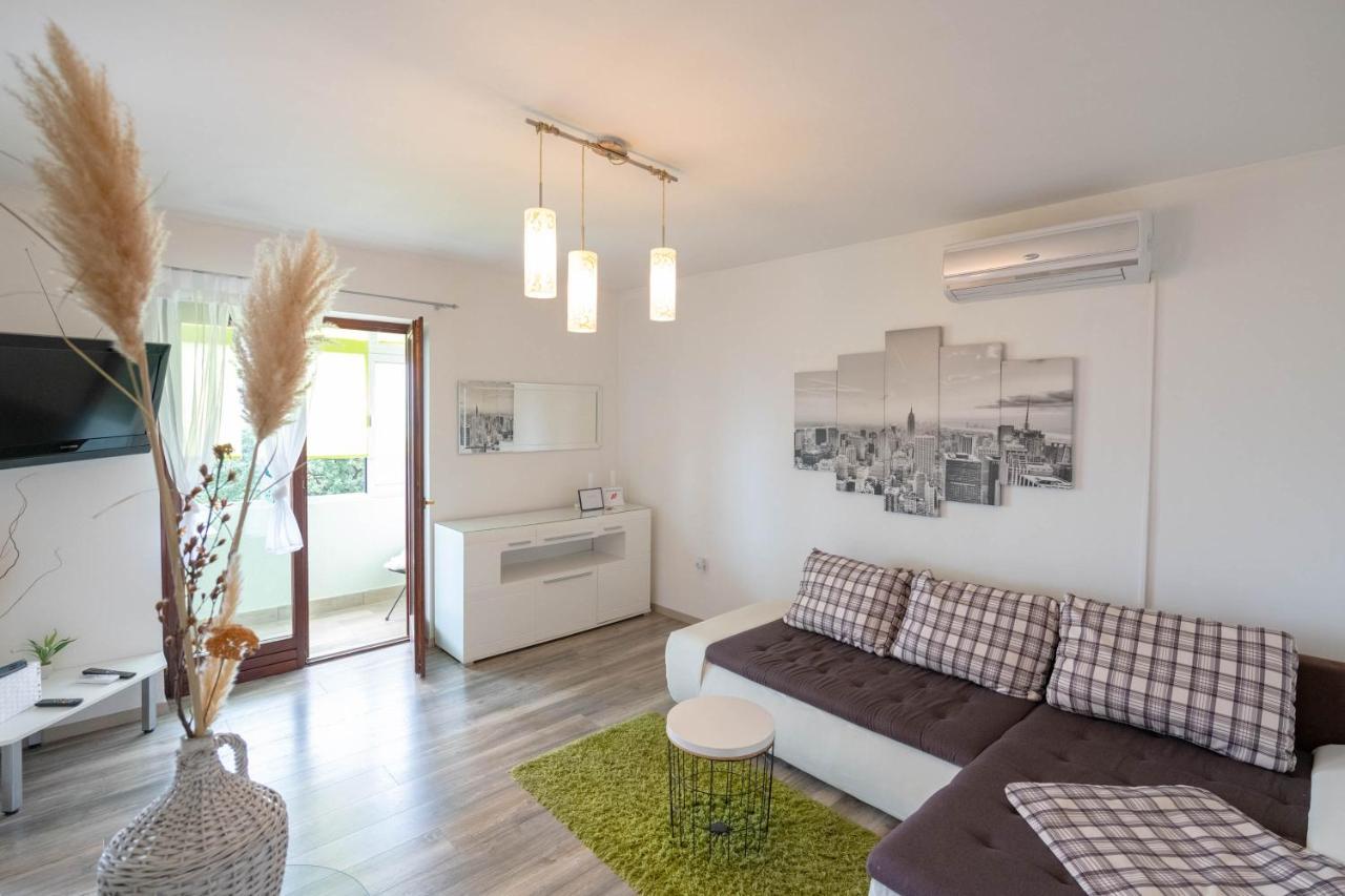 Apartman Doris Ловран Экстерьер фото