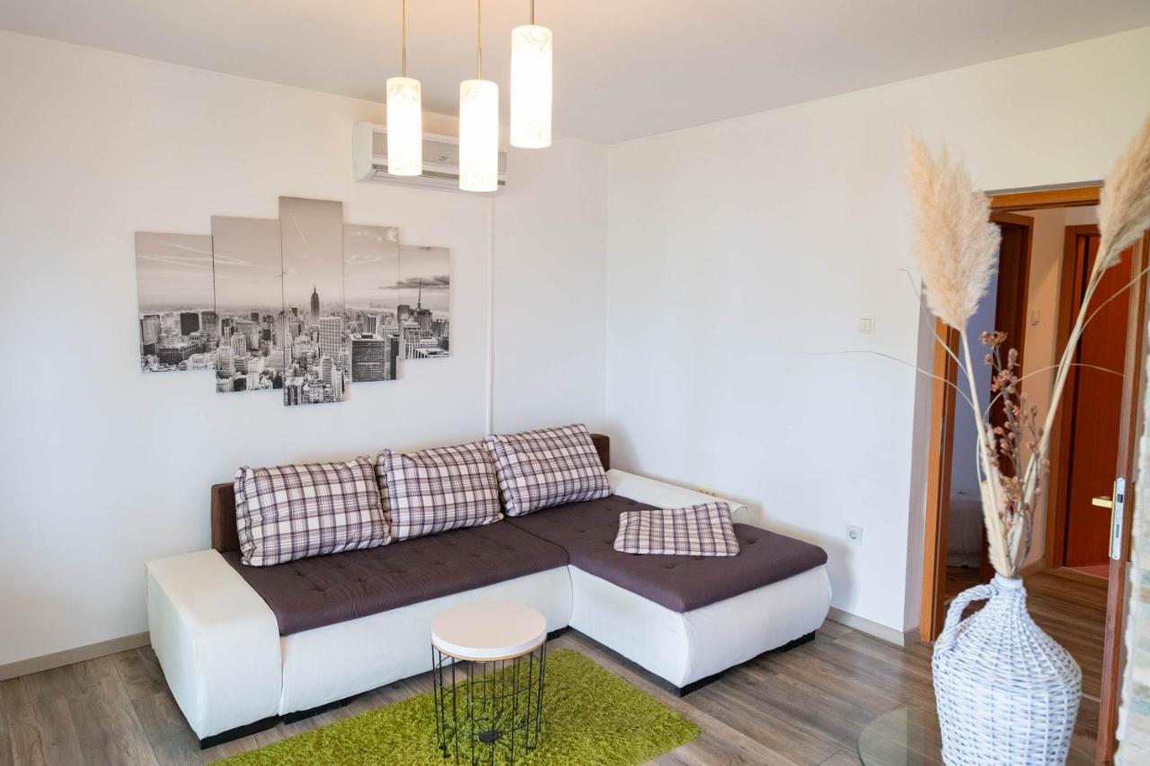 Apartman Doris Ловран Экстерьер фото